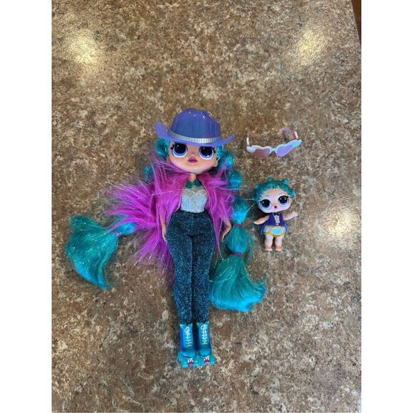 Lol doll winter disco cosmic nova from 2019. - Picture 1 of 4